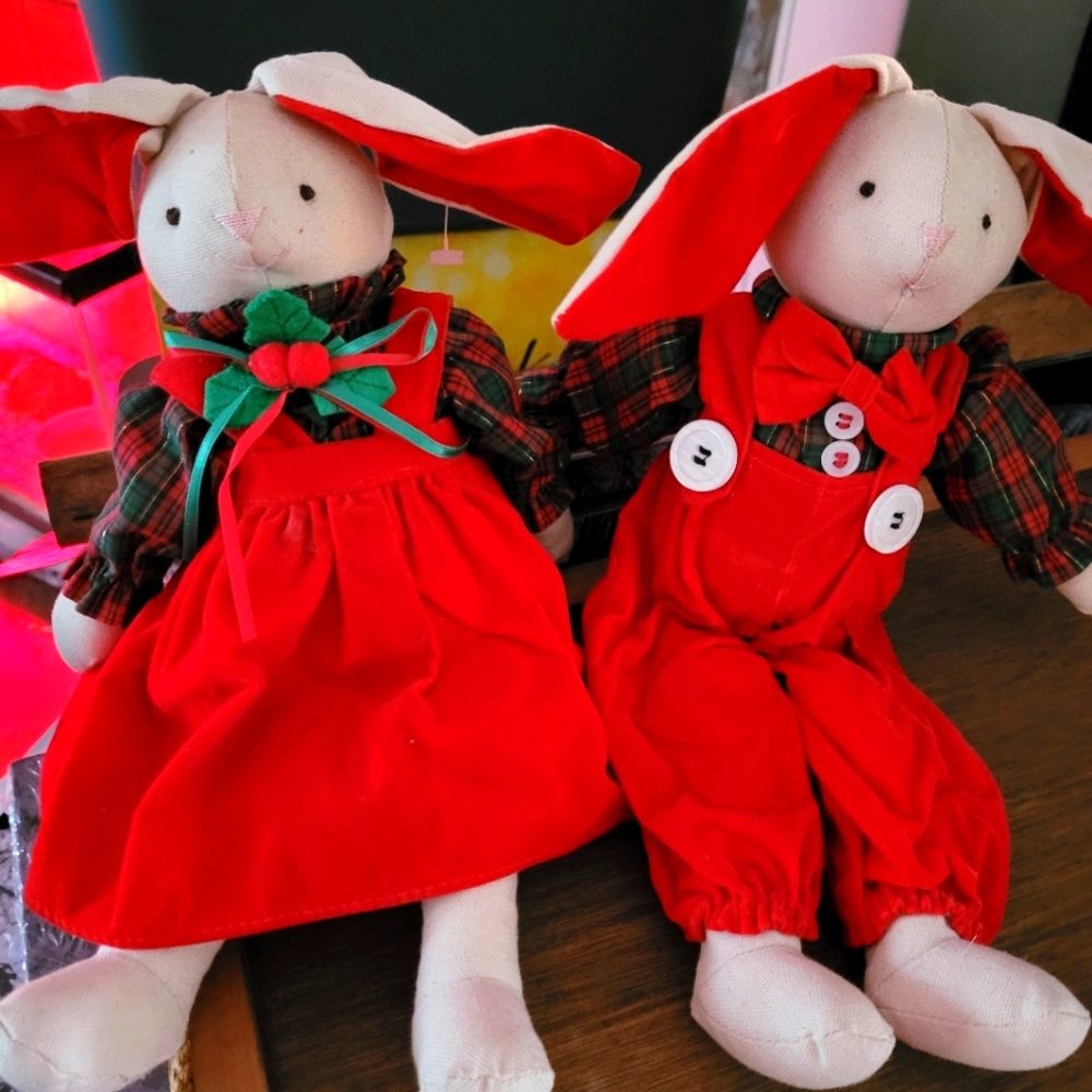 Collectable bunny sitters